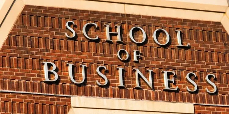 Les 5 spécialités pour intégrer une école de commerce