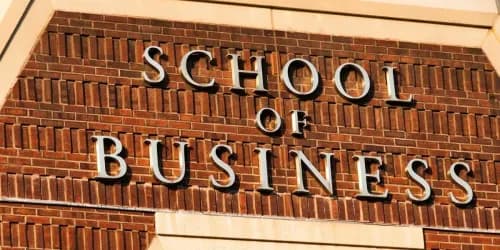 Les 5 spécialités pour intégrer une école de commerce